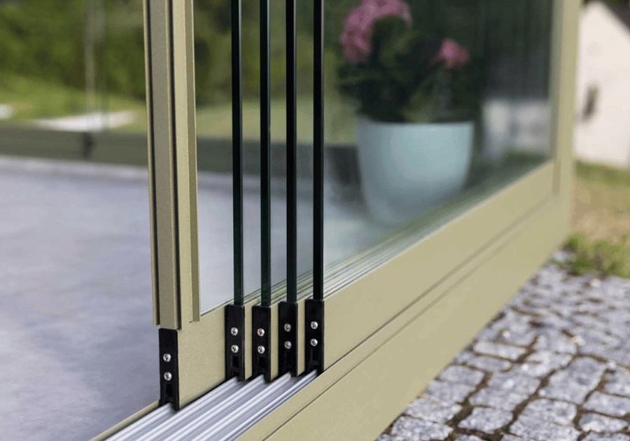 System przesuwnych szyb — detal aluminium